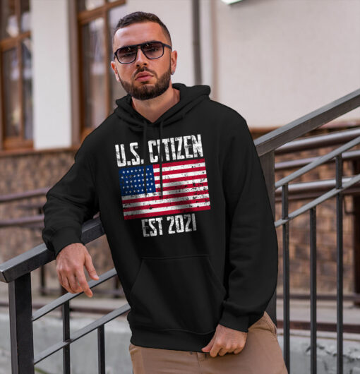 2021-03-Men-Hoodie-New-US-Citizen-Est-2021-American-Immigrant-Citizenship-mockup2-black.jpg